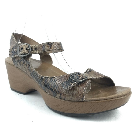 dansko joanie
